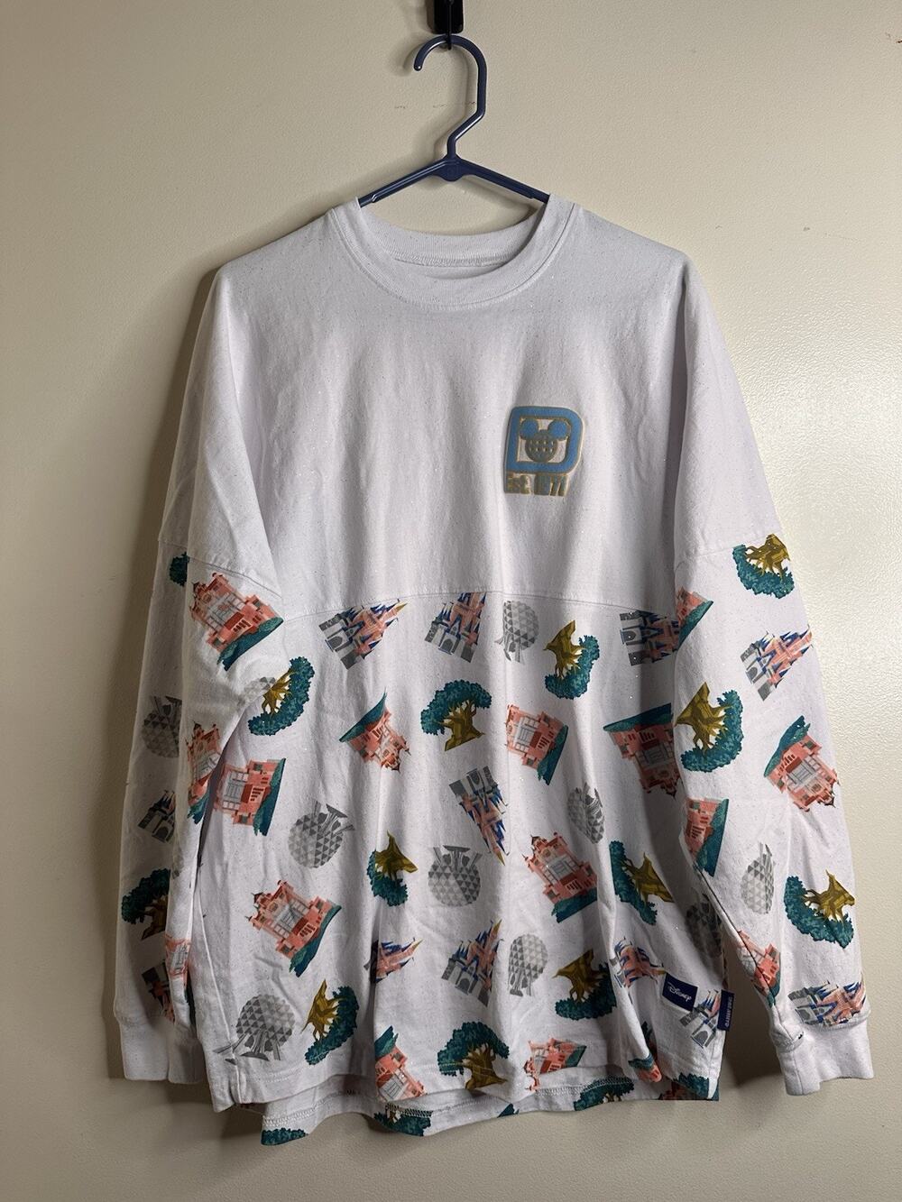 Disney Spirit Jersey Size Large 4 Parks Icons White Gold Glitter Long Sleeve